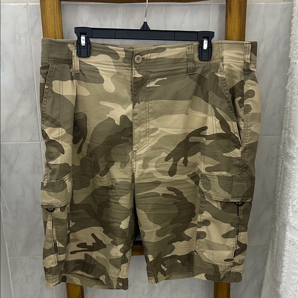 Lee Men's Camouflage Cargo Shorts Size 36
